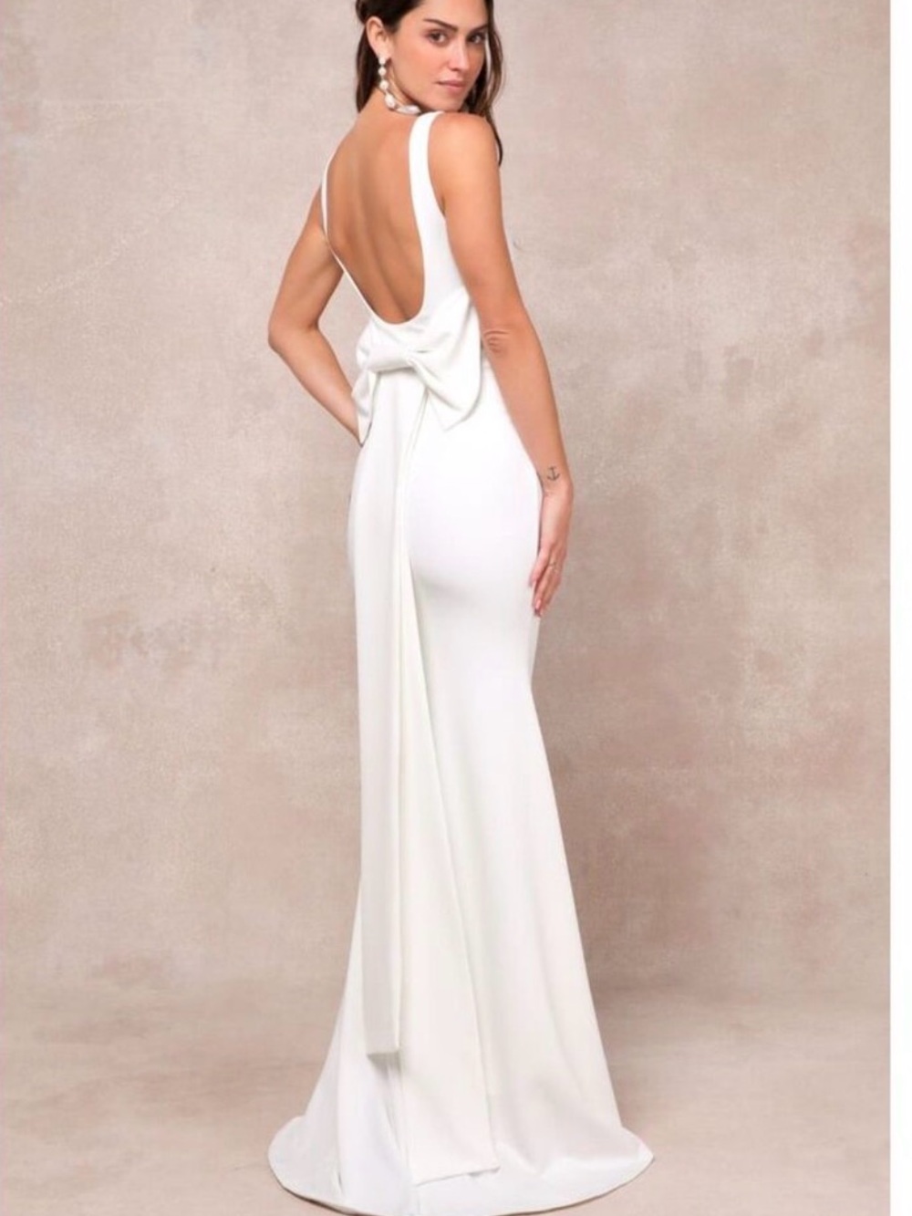 Lulus Loving Fate White Bow
Square Neck Backless Maxi Dress